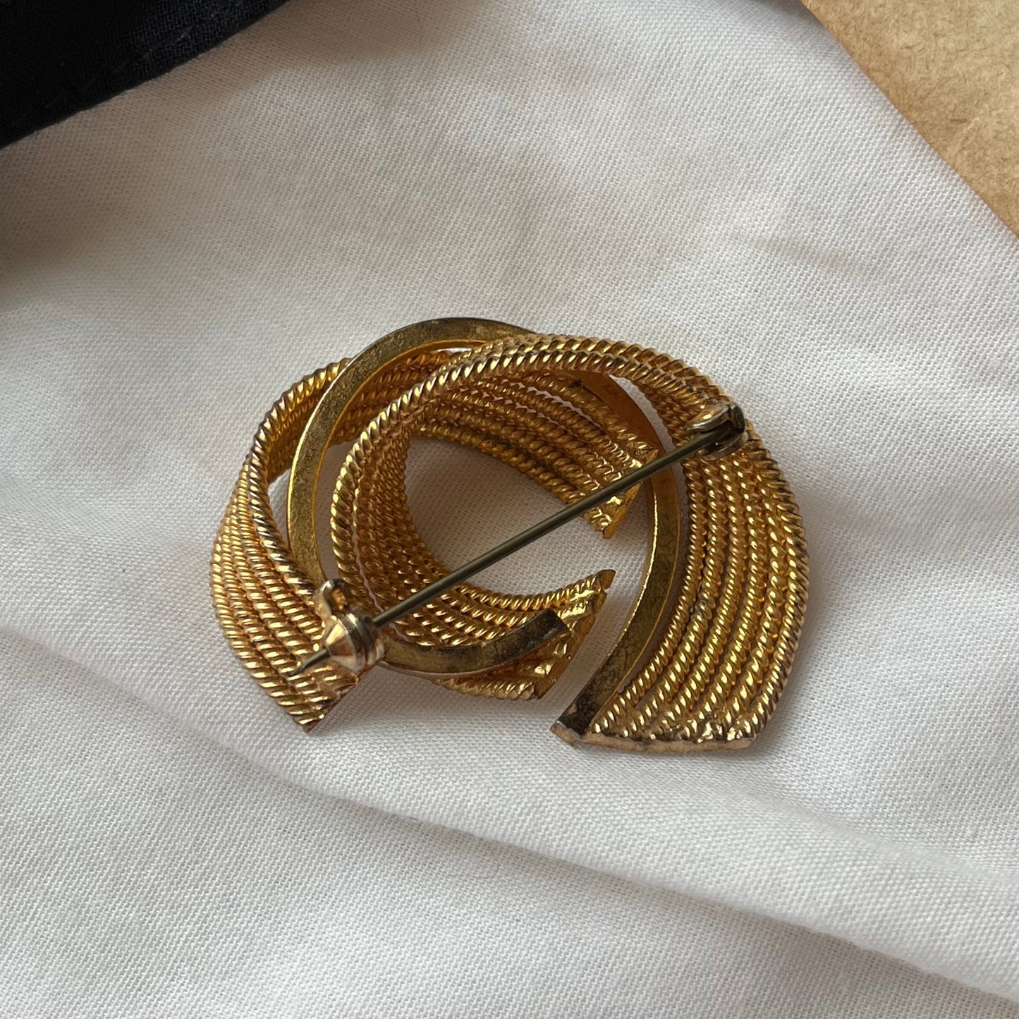 broche vintage