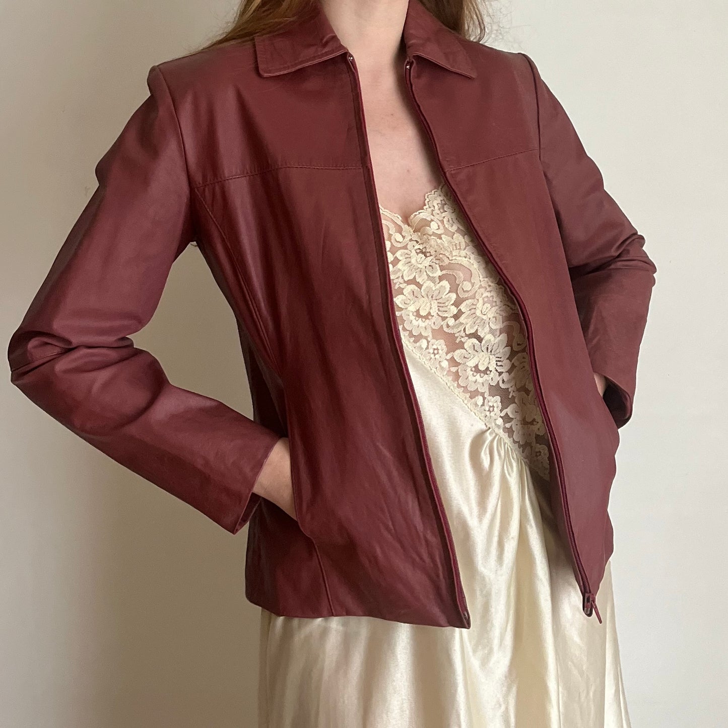 jaqueta de couro cherry