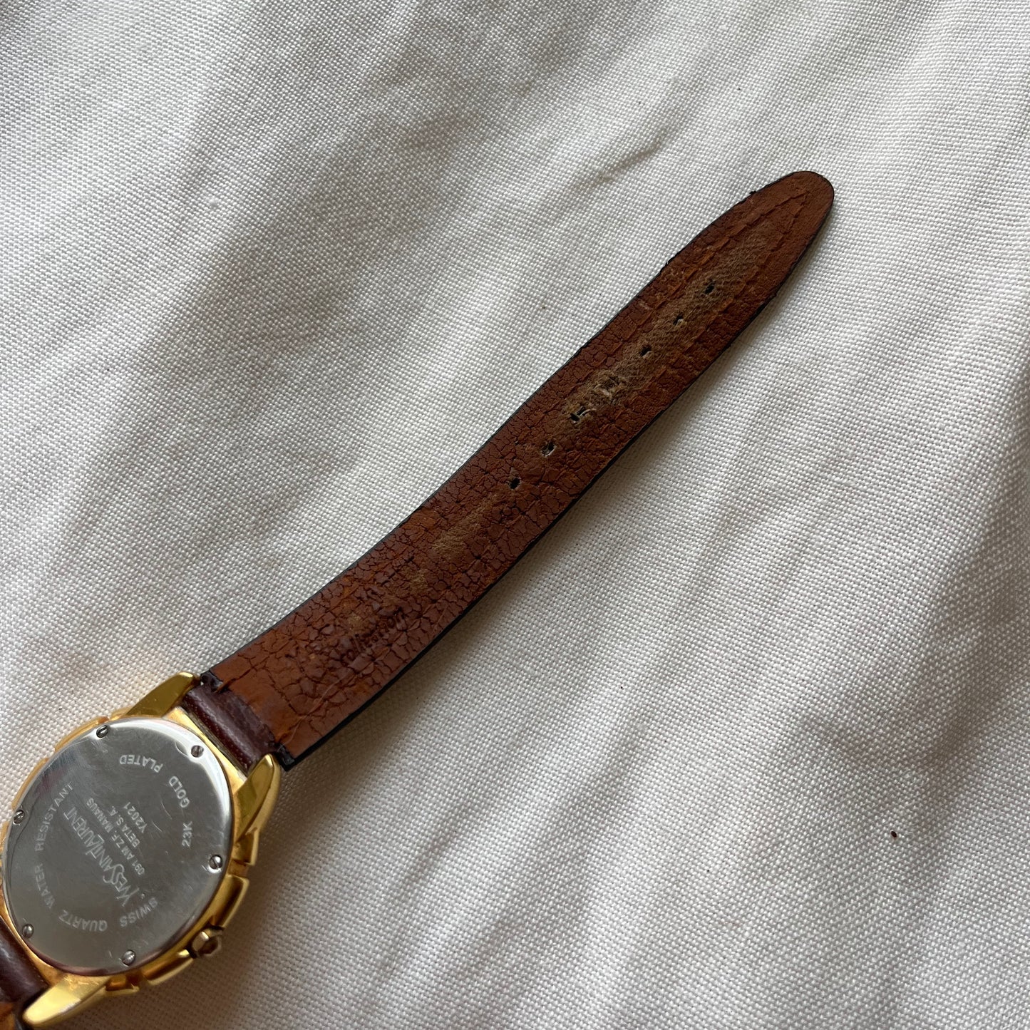 relógio Yves Saint Laurent II