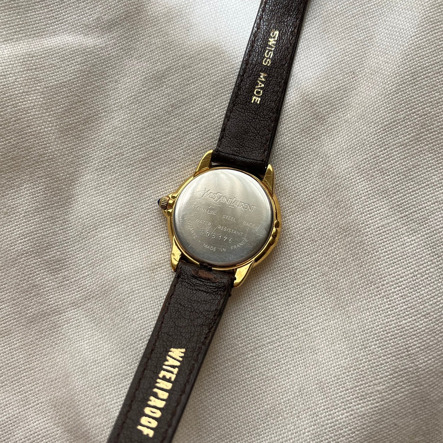 relógio Yves Saint Laurent