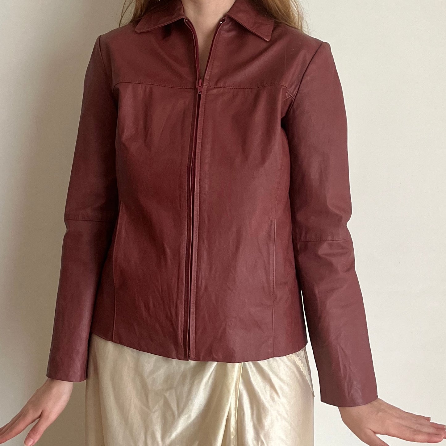 jaqueta de couro cherry