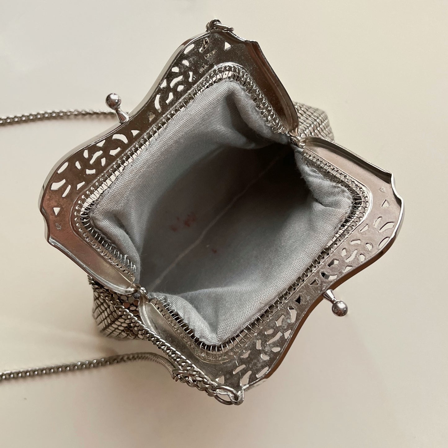 bolsa vintage prateada