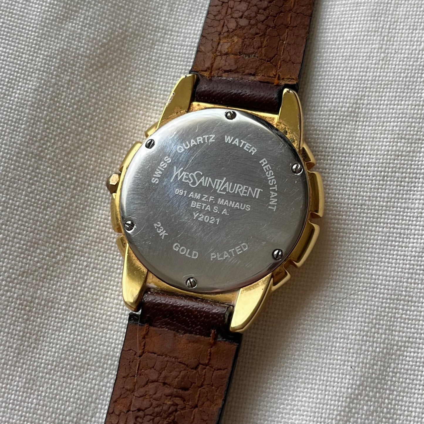relógio Yves Saint Laurent II