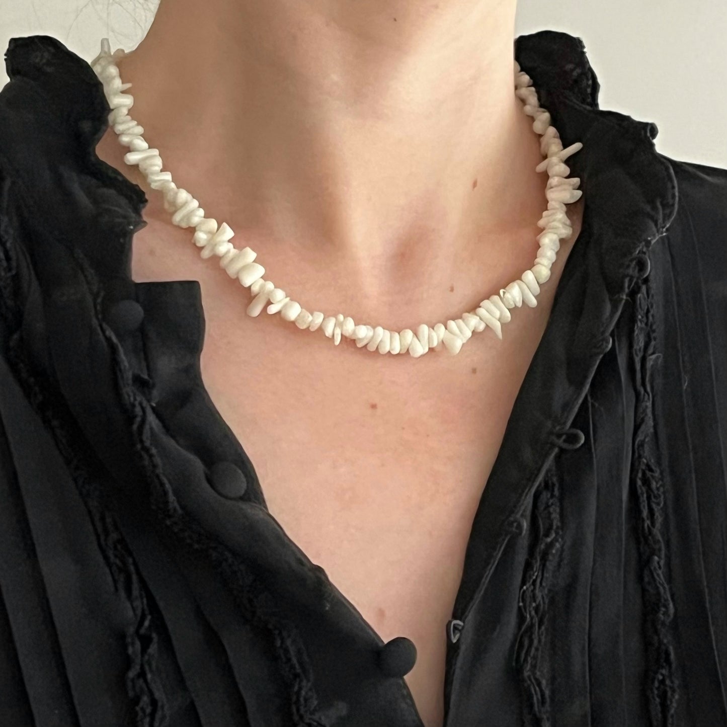 colar coral branco