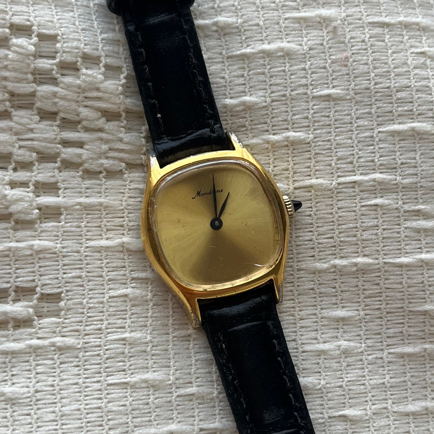 relógio mondaine