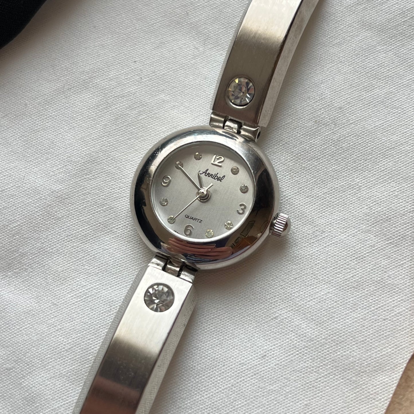 relógio annibel prata strass