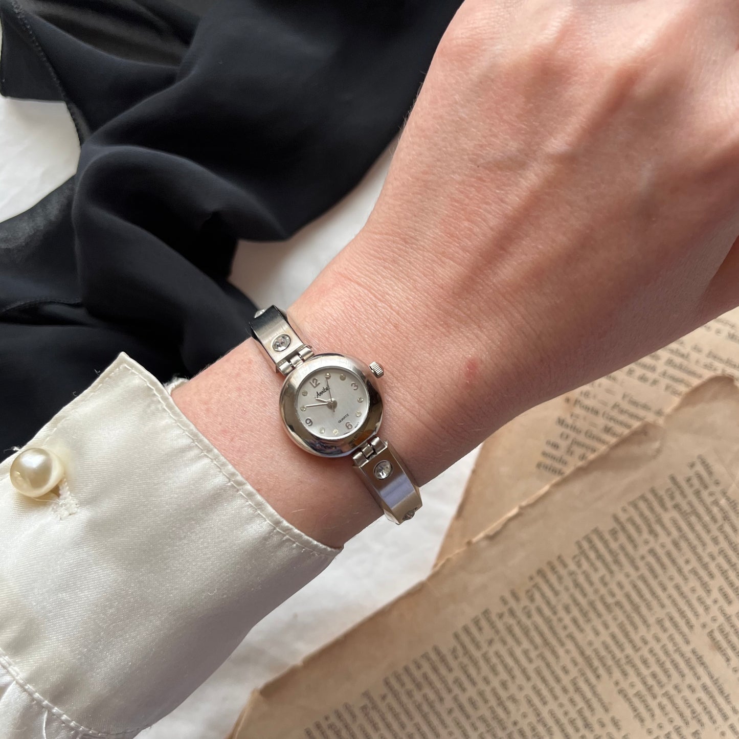 relógio annibel prata strass