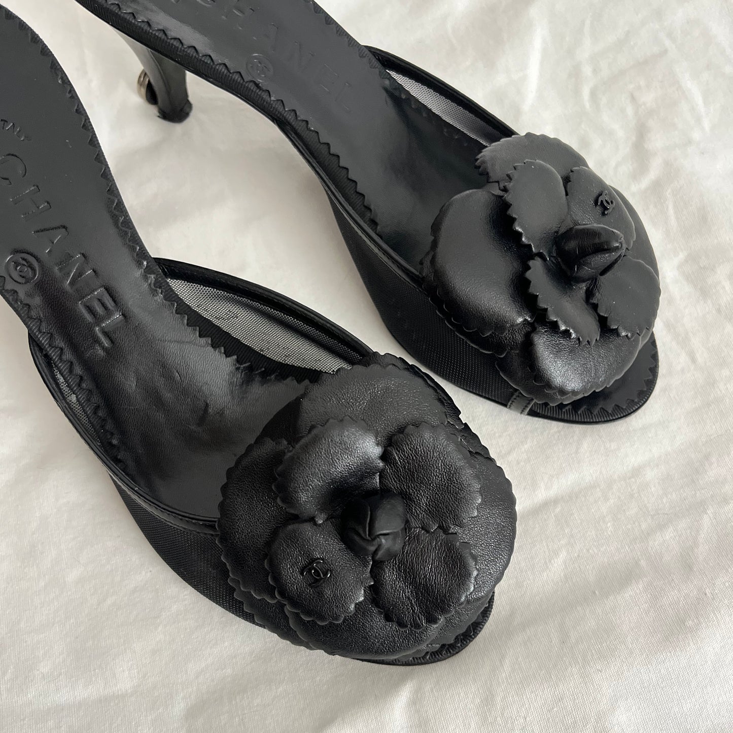 kitten heel Chanel