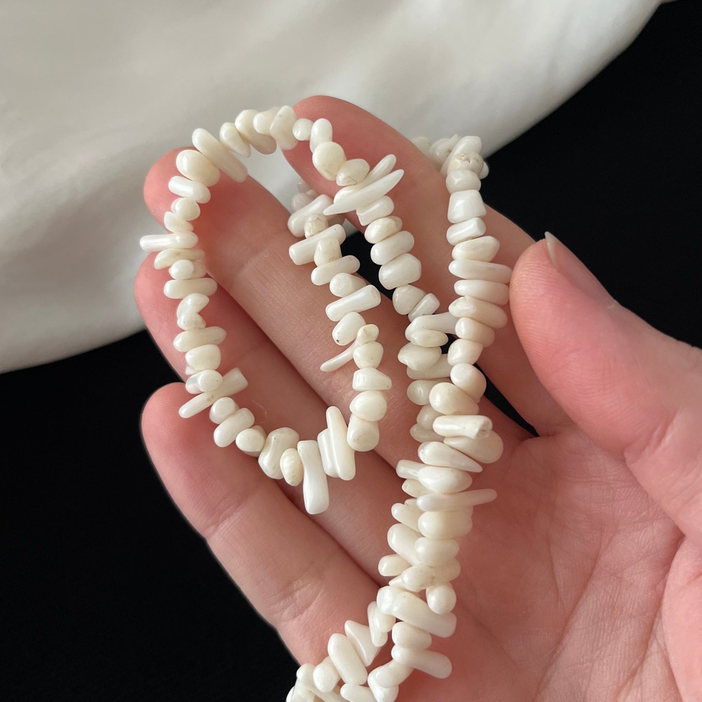colar coral branco