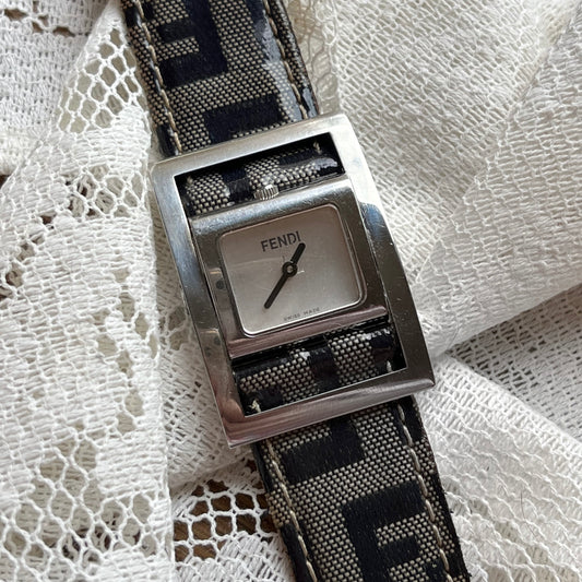 Fendi Flip Face 5000