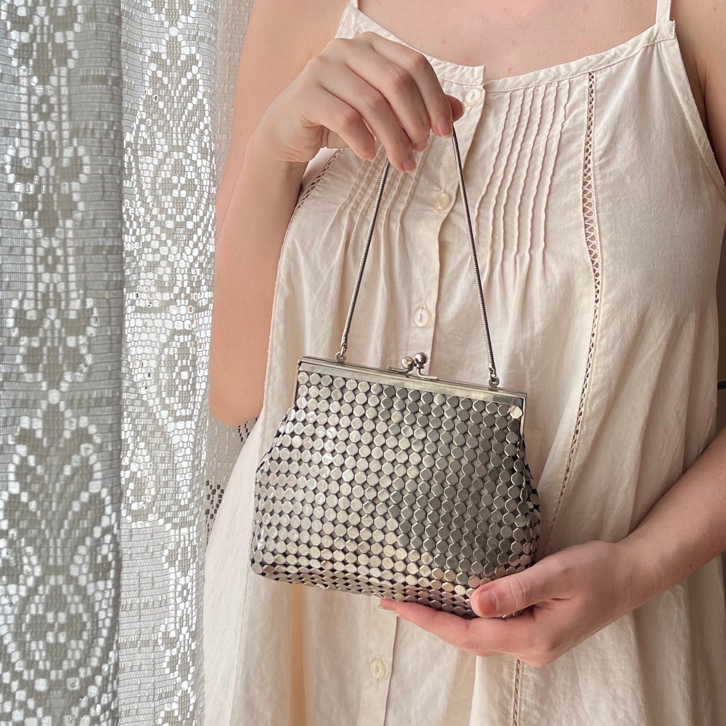 bolsa vintage prateada