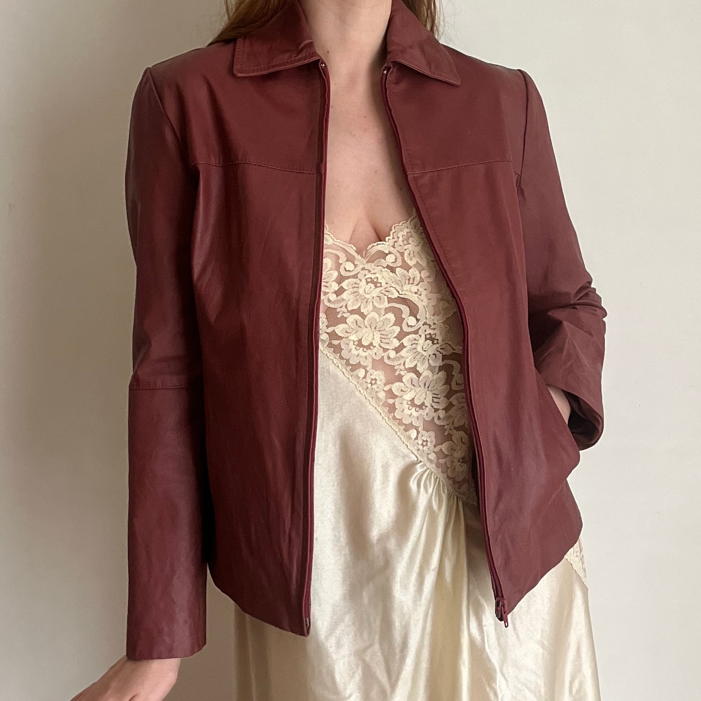 jaqueta de couro cherry
