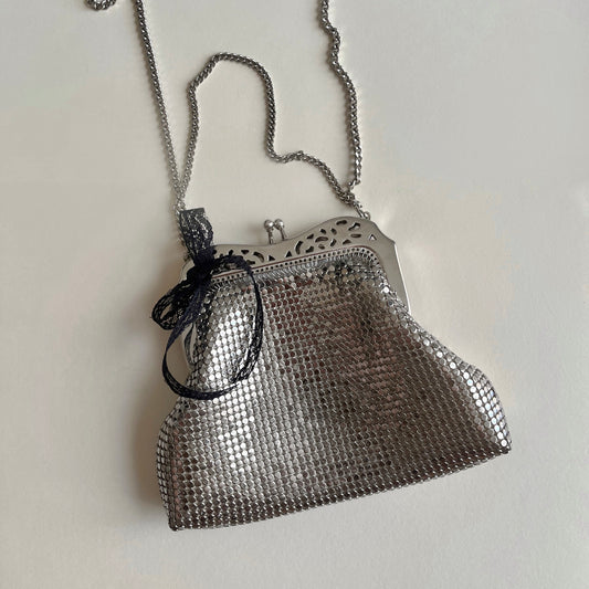 bolsa vintage prateada
