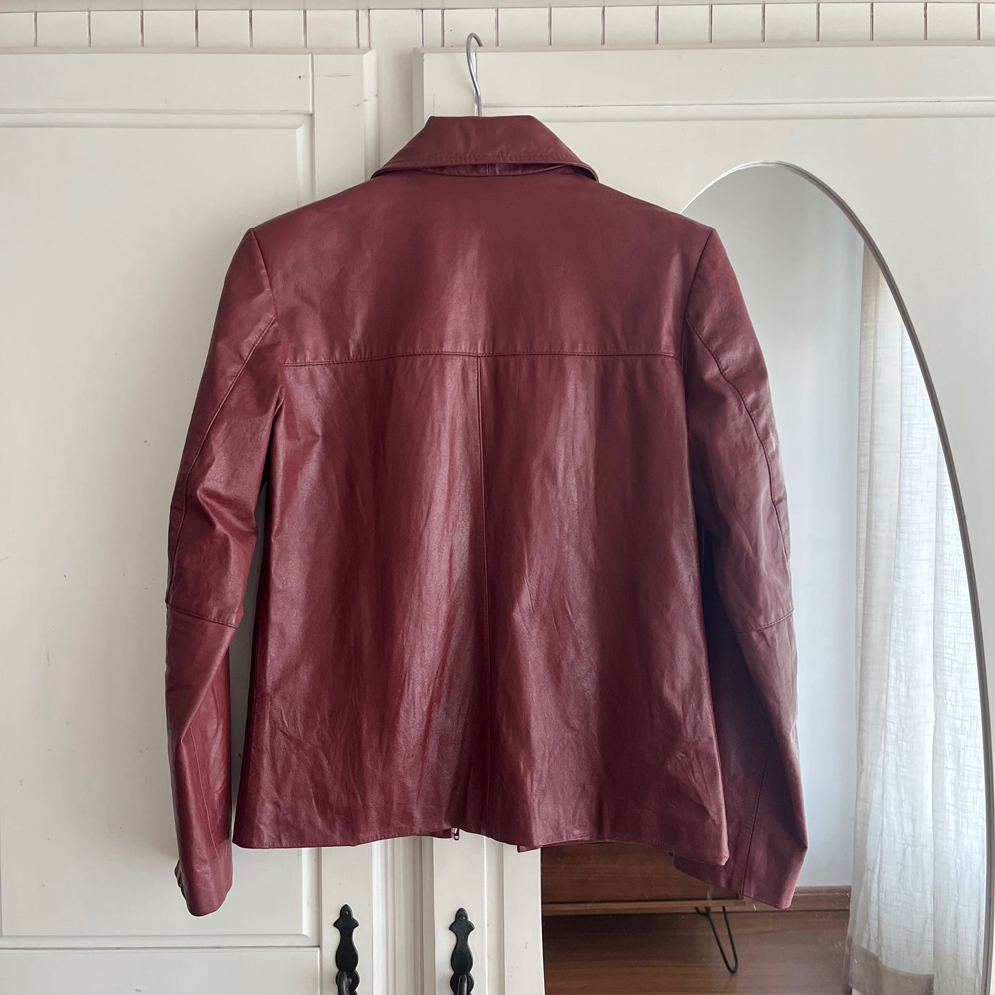 jaqueta de couro cherry