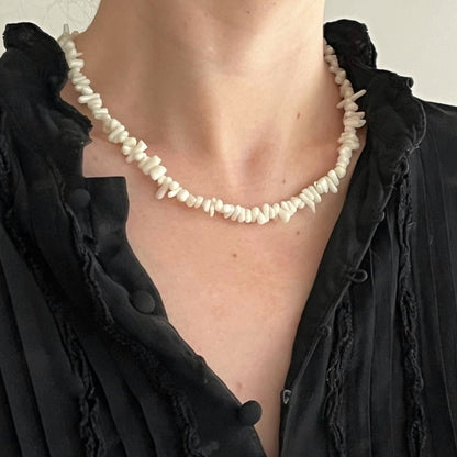 colar coral branco