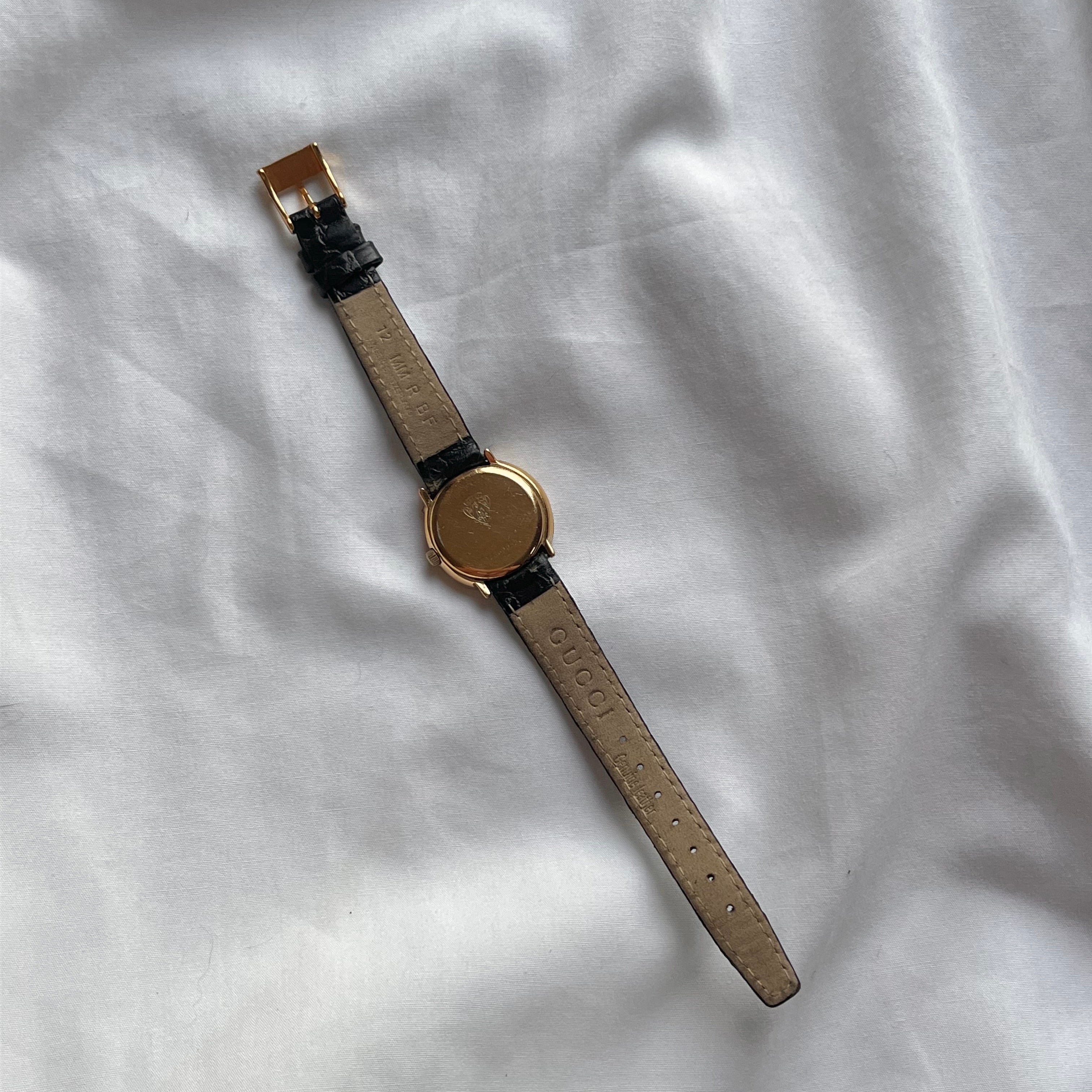 稼働 GUCCI 腕時計 3600L グッチ【3600L】GUCCI 腕時計 Gスクエア レディース