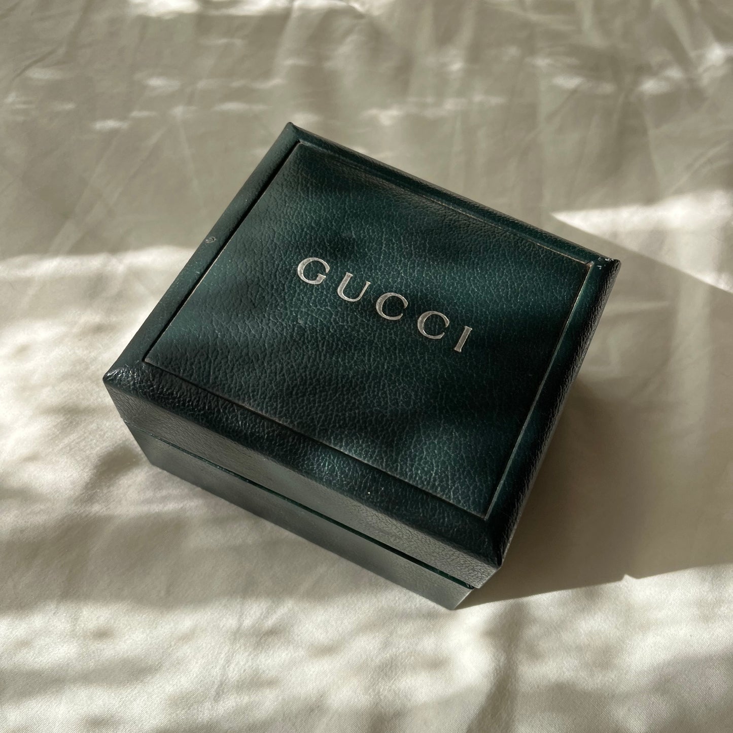 Gucci 1100 Interchangeable Bezel