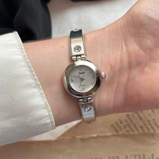 relógio annibel prata strass