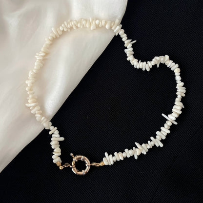 colar coral branco