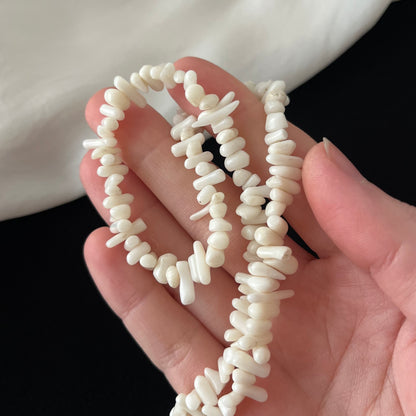 colar coral branco