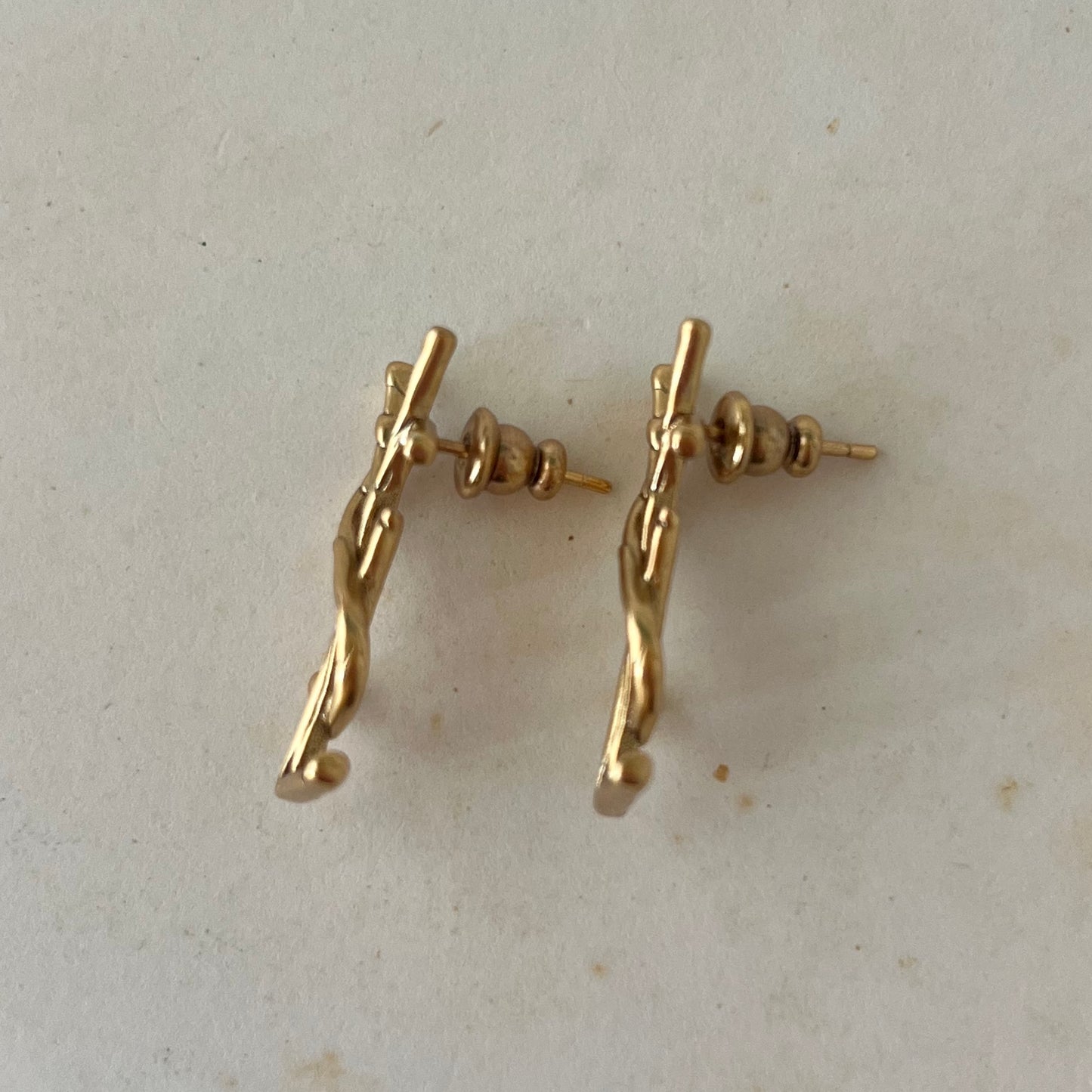 brincos Yves Saint Laurent