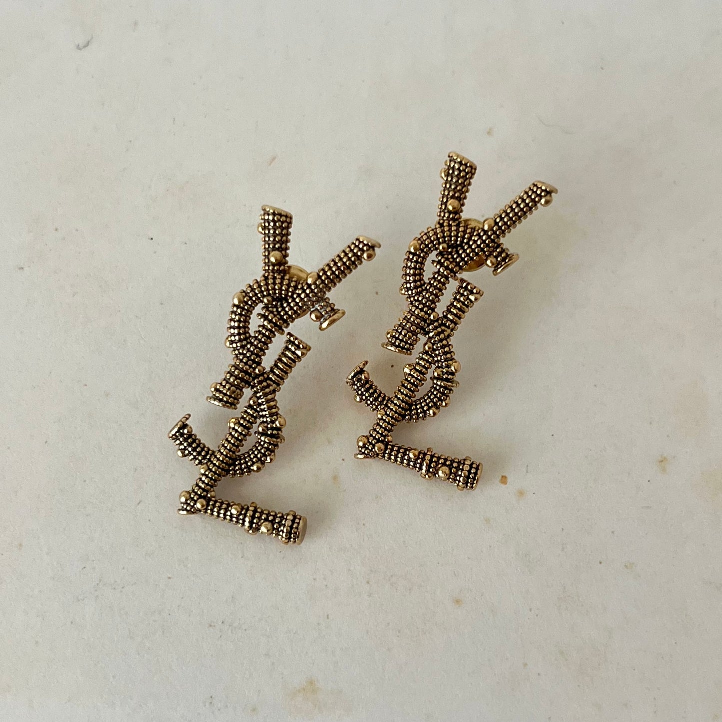 brincos Yves Saint Laurent II