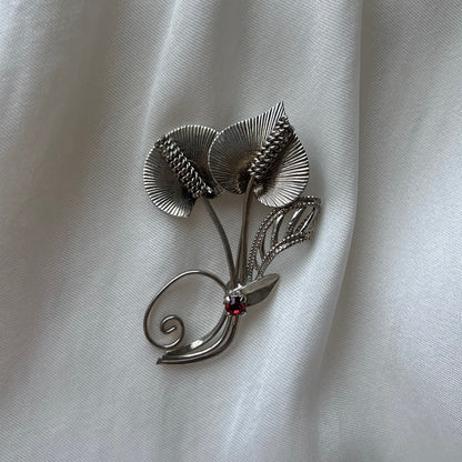 broche vintage lírios