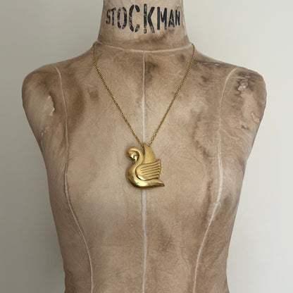 broche cisne Givenchy