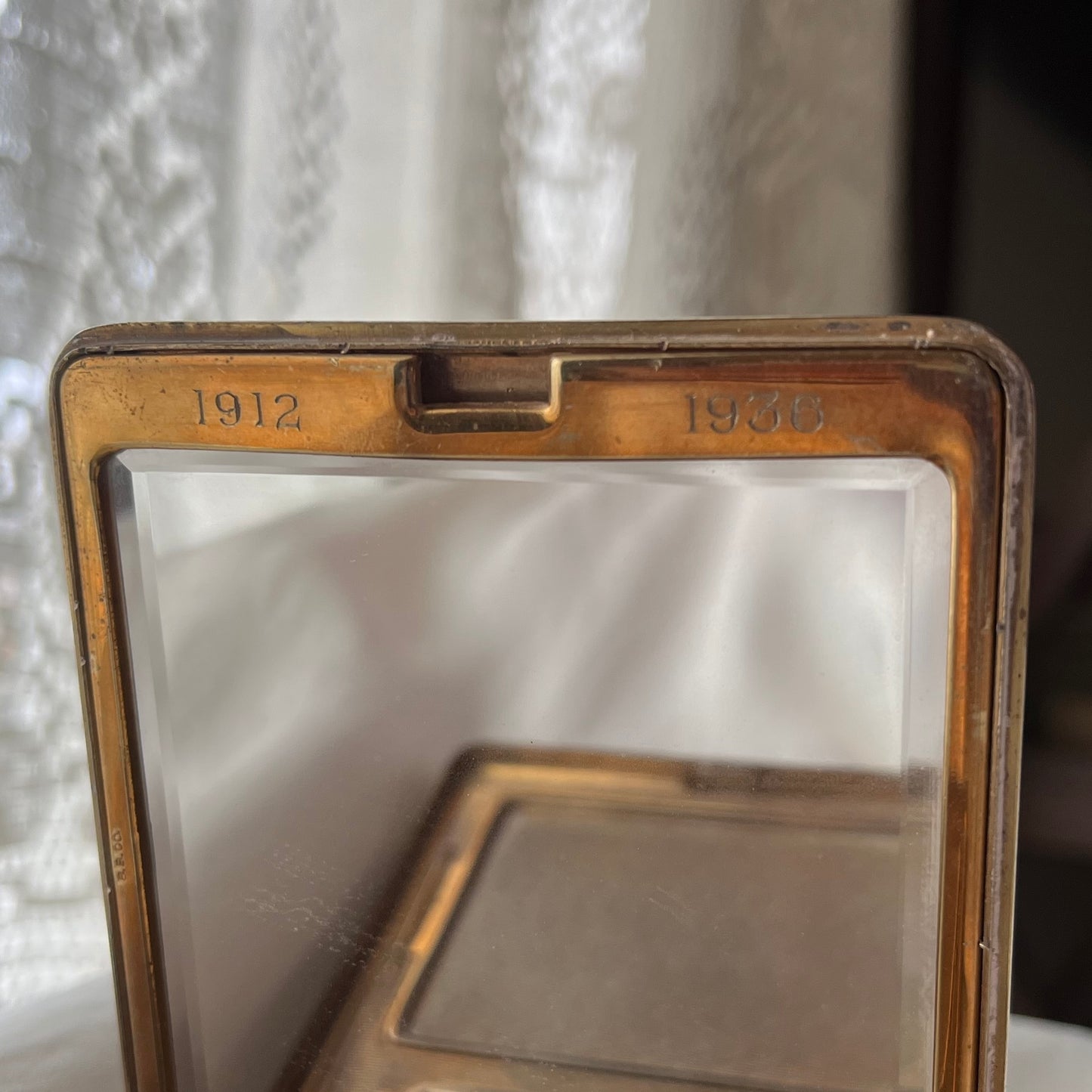 espelho compacto vintage