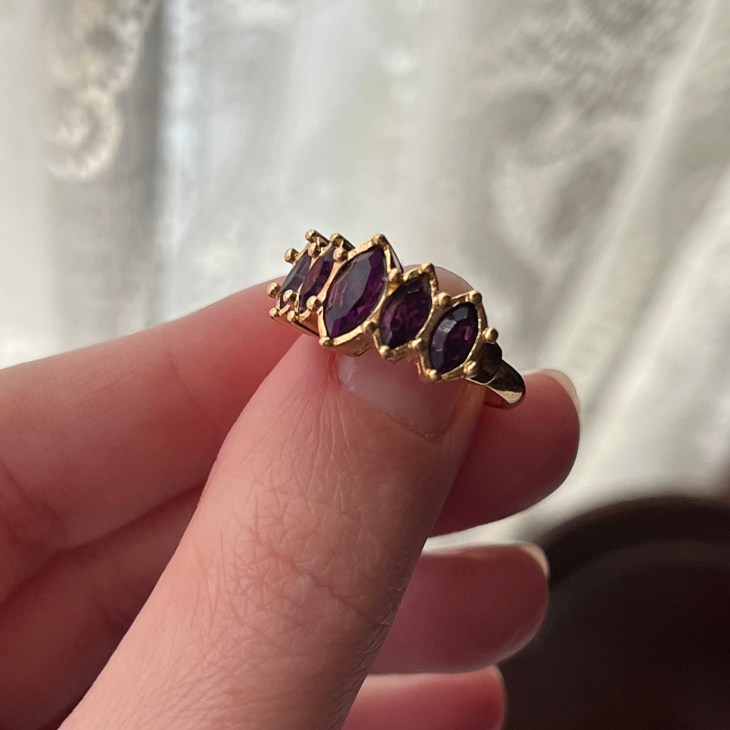 anel vintage violet