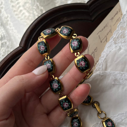 colar esmaltado vintage