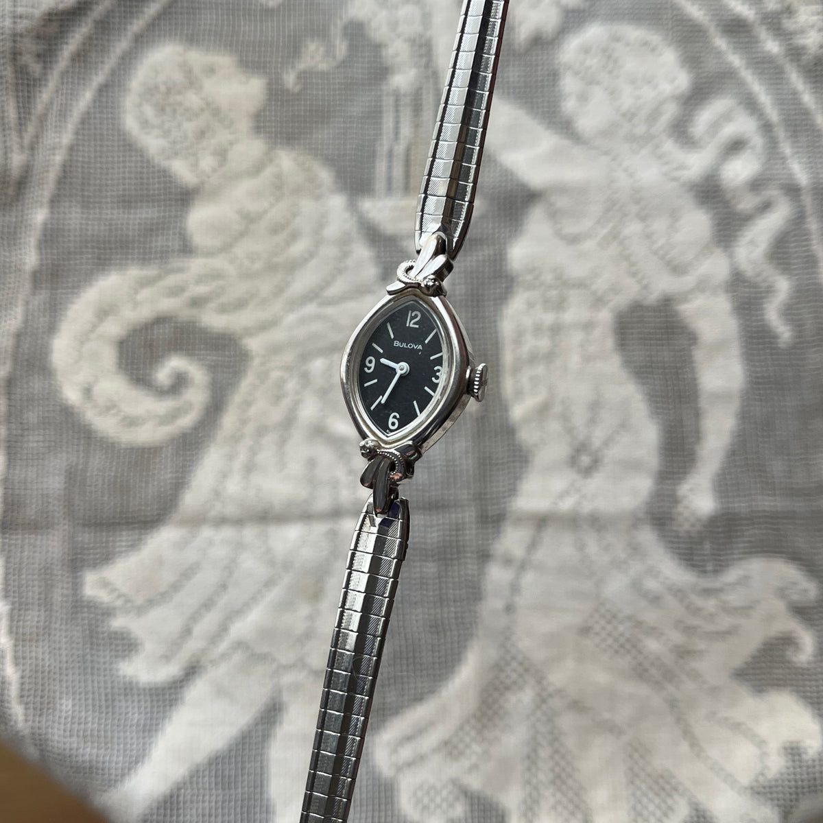 Bulova 1975