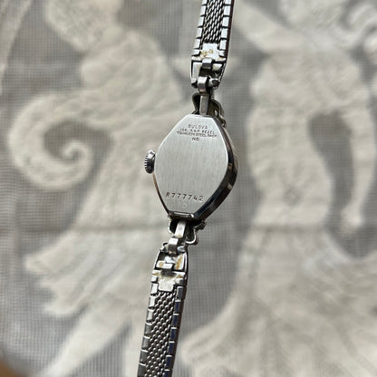 Bulova 1975