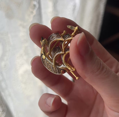 broche caravela